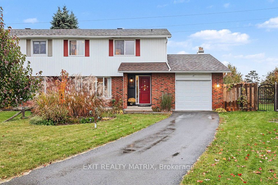 Semi-Detached at 15 Basin Court, South of Baseline to Knoxdale, ON K2H 8P2