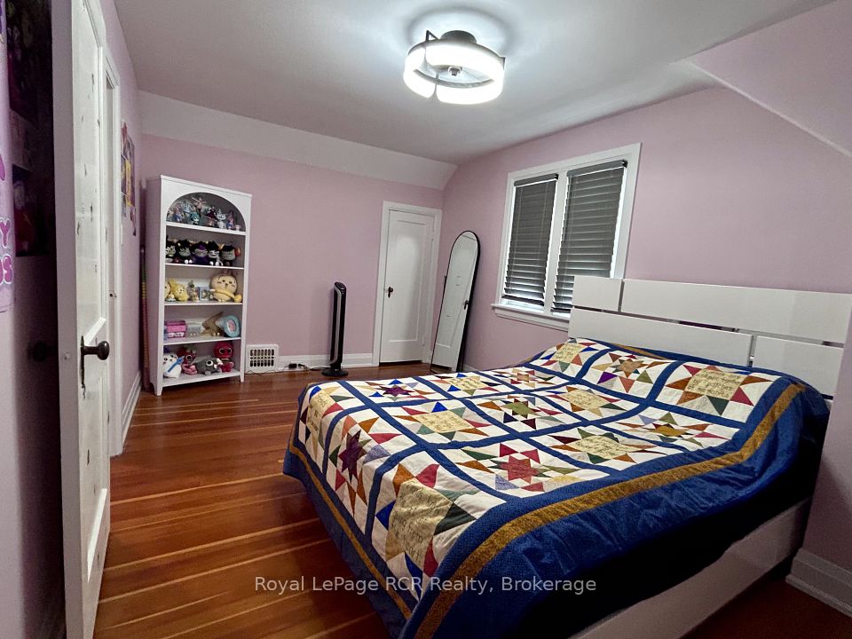 115 3rd A Street W, Owen Sound, ON N4K 3J6 8