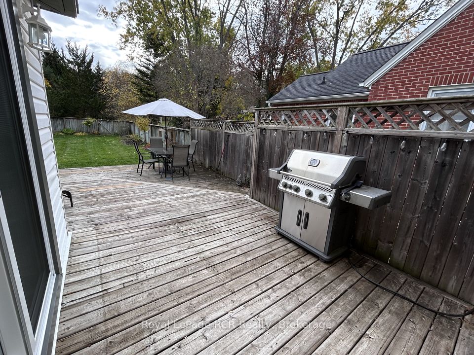 115 3rd A Street W, Owen Sound, ON N4K 3J6 12