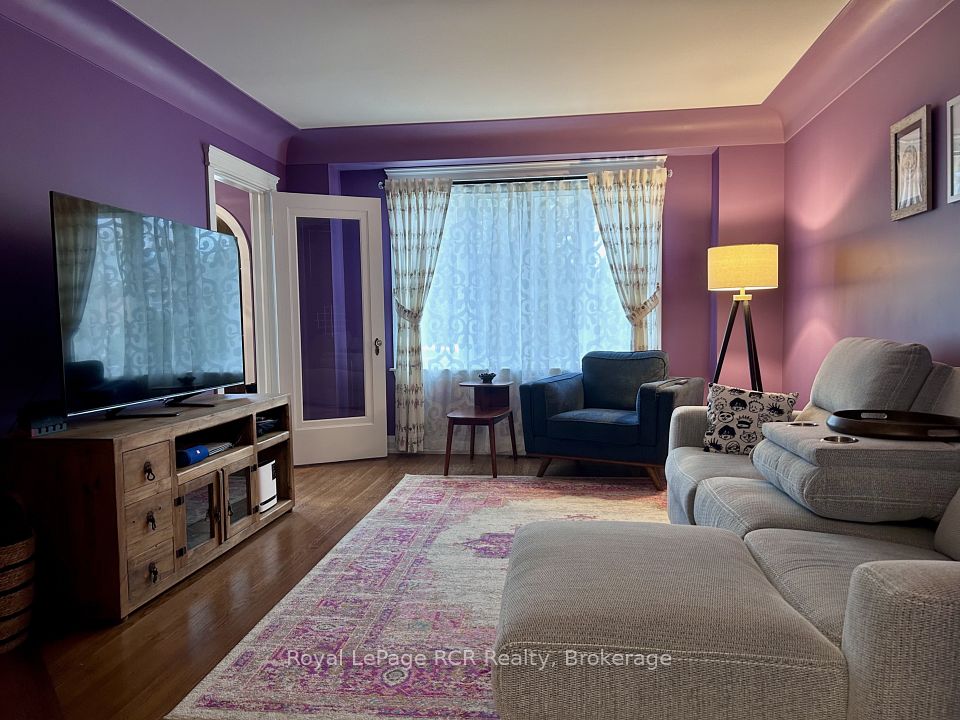 115 3rd A Street W, Owen Sound, ON N4K 3J6 2