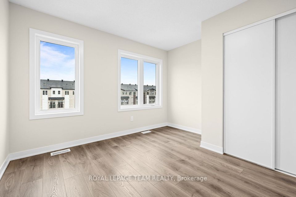 434 Stargrass Private, Barrhaven, ON K2J 6G3 15