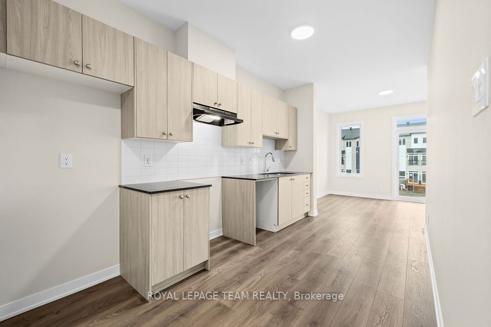 434 Stargrass Private, Barrhaven, ON K2J 6G3 5
