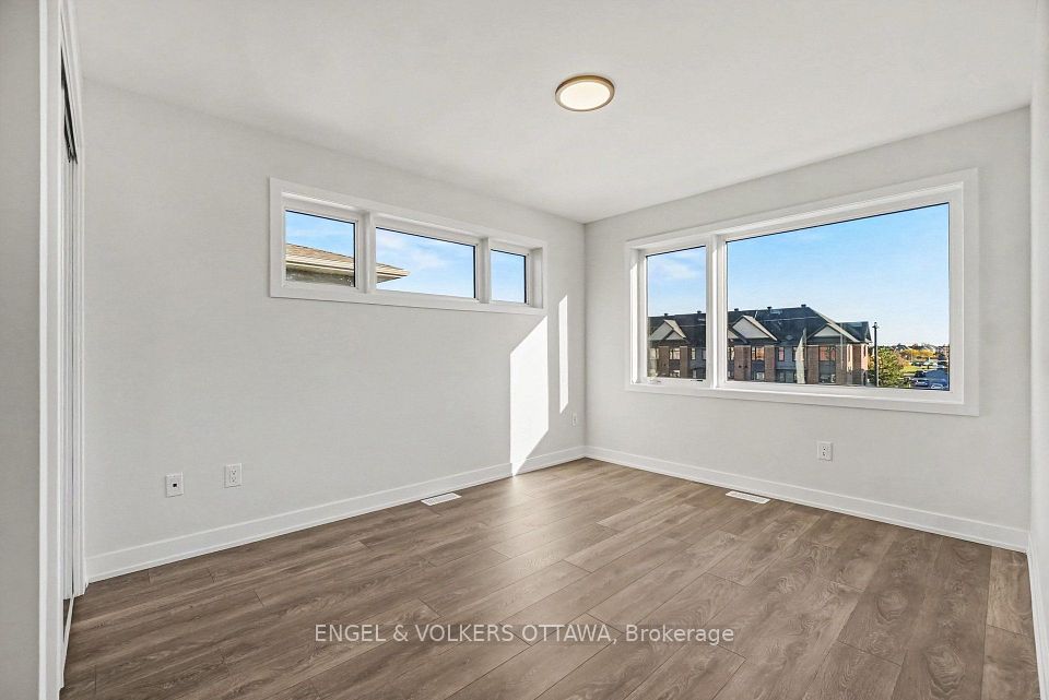 201 Glenroy Gilbert Drive 27, Barrhaven, ON K2J 7N7 8