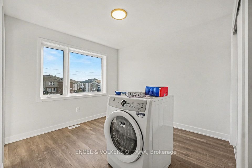 201 Glenroy Gilbert Drive 27, Barrhaven, ON K2J 7N7 11