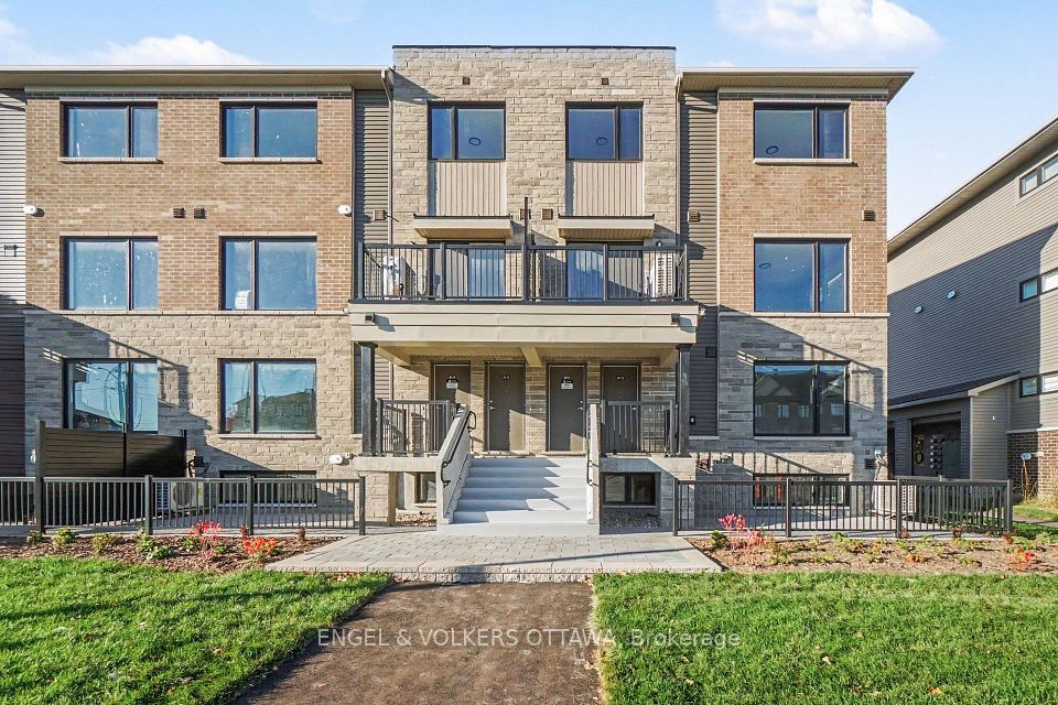 Condo Apartment at 201 Glenroy Gilbert Drive 27, Barrhaven, ON K2J 7N7