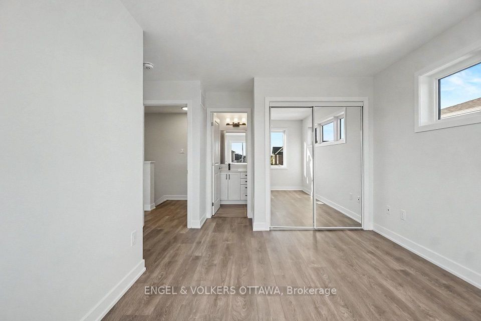 201 Glenroy Gilbert Drive 27, Barrhaven, ON K2J 7N7 9