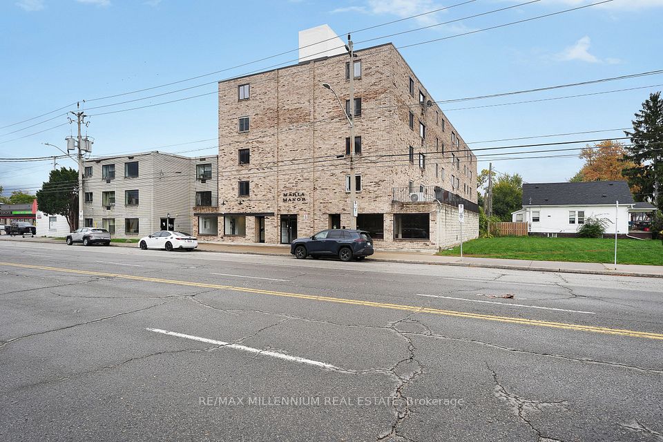 1747-1767 University Avenue W, Windsor, ON N9B 1C5