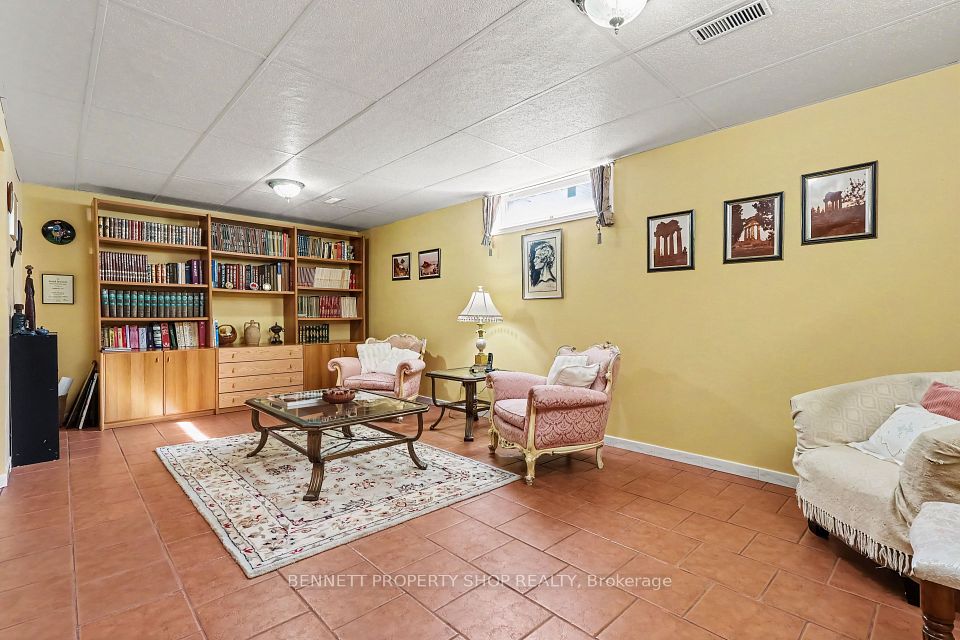 369 Stoneway Drive, Barrhaven, ON K2G 6G8 17