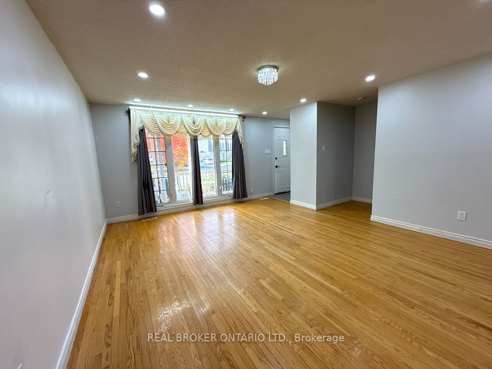 535 Elgin Street N Main, Cambridge, ON N1R 6A2 4