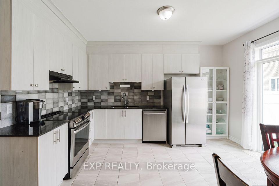 30 Coppermine Street, Barrhaven, ON K2J 6P6 3