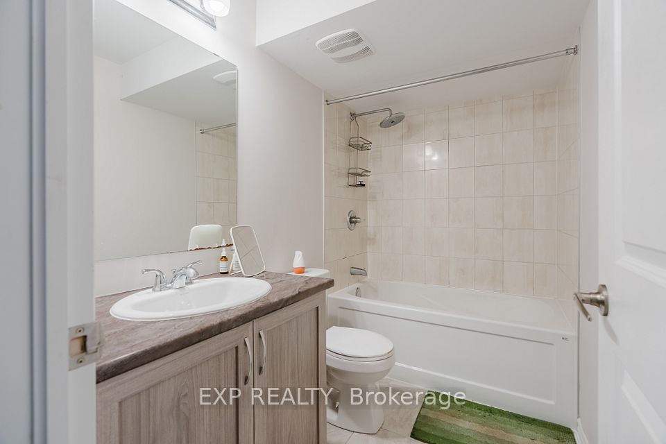 30 Coppermine Street, Barrhaven, ON K2J 6P6 12