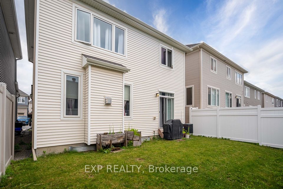 30 Coppermine Street, Barrhaven, ON K2J 6P6 15