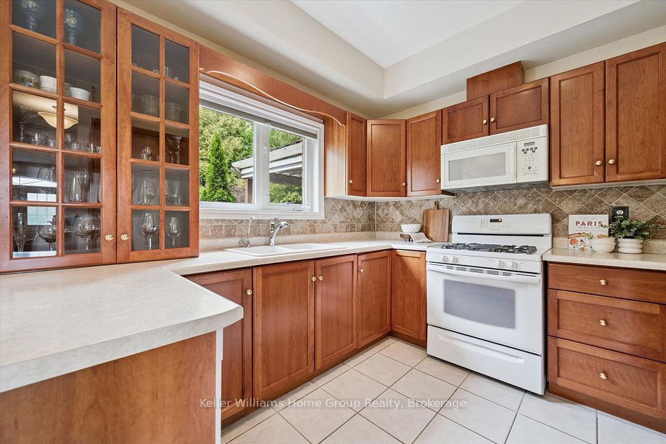 487 St Andrew Street E, Centre Wellington, ON N1M 3V6 15