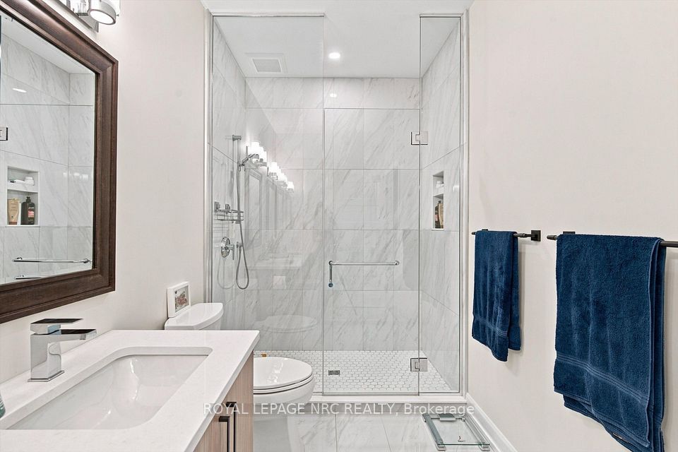 23 Campbell Street, Thorold, ON L2V 0J3 25