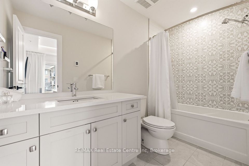 19 STUMPF Street 310, Centre Wellington, ON N0B 1S0 13