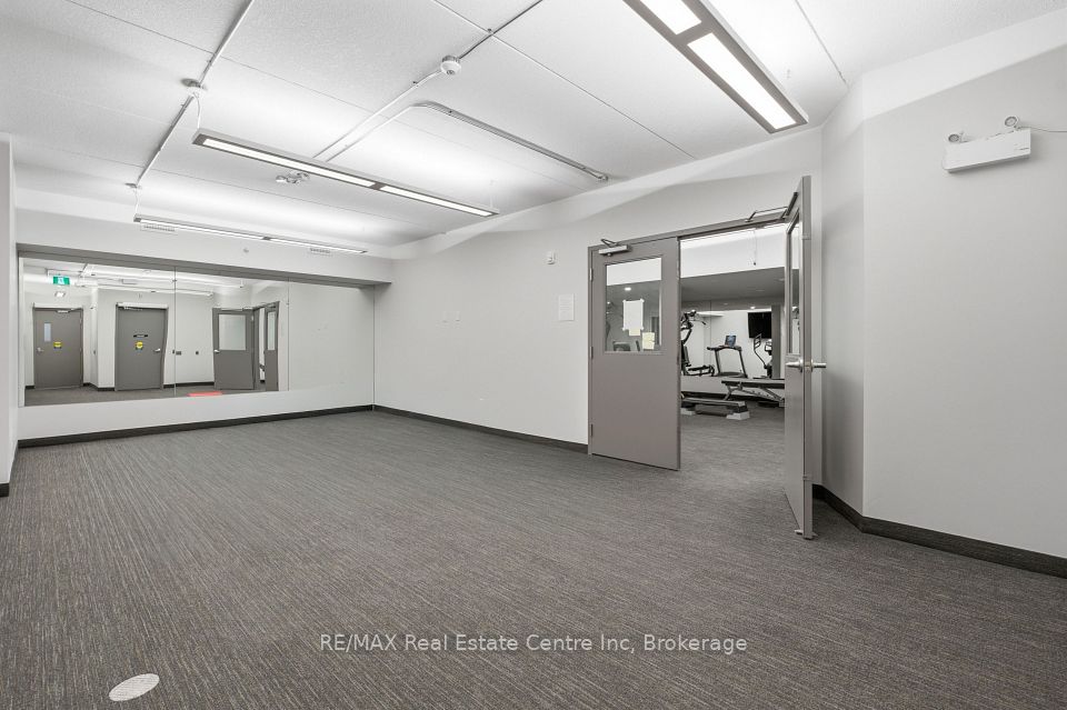 19 STUMPF Street 310, Centre Wellington, ON N0B 1S0 23