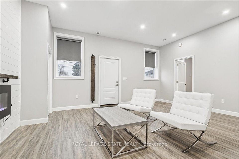 800 Beach Boulevard 2, Hamilton, ON L8H 6Z3 8