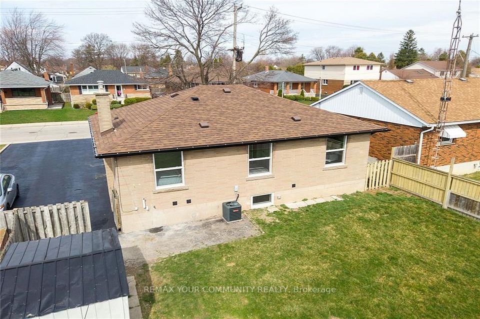 52 Elliott Avenue Upper, Hamilton, ON L8T 2H8 17