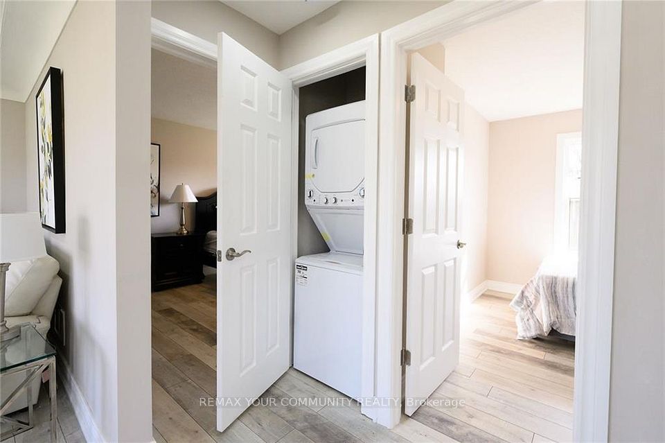 52 Elliott Avenue Upper, Hamilton, ON L8T 2H8 15