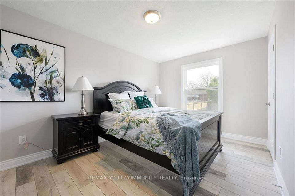 52 Elliott Avenue Upper, Hamilton, ON L8T 2H8 10