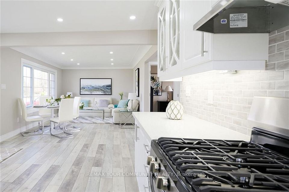 52 Elliott Avenue Upper, Hamilton, ON L8T 2H8 6