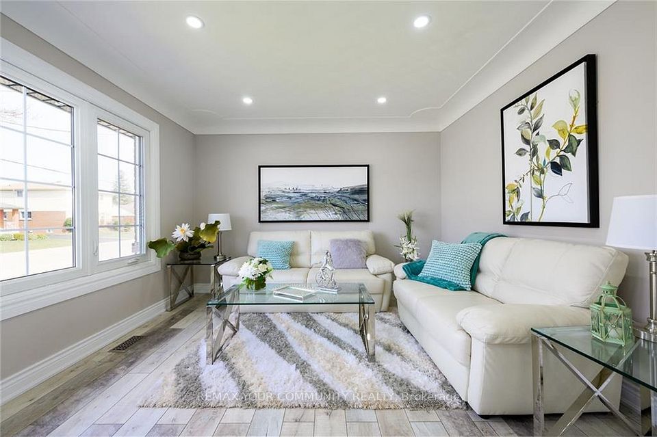 52 Elliott Avenue Upper, Hamilton, ON L8T 2H8 7