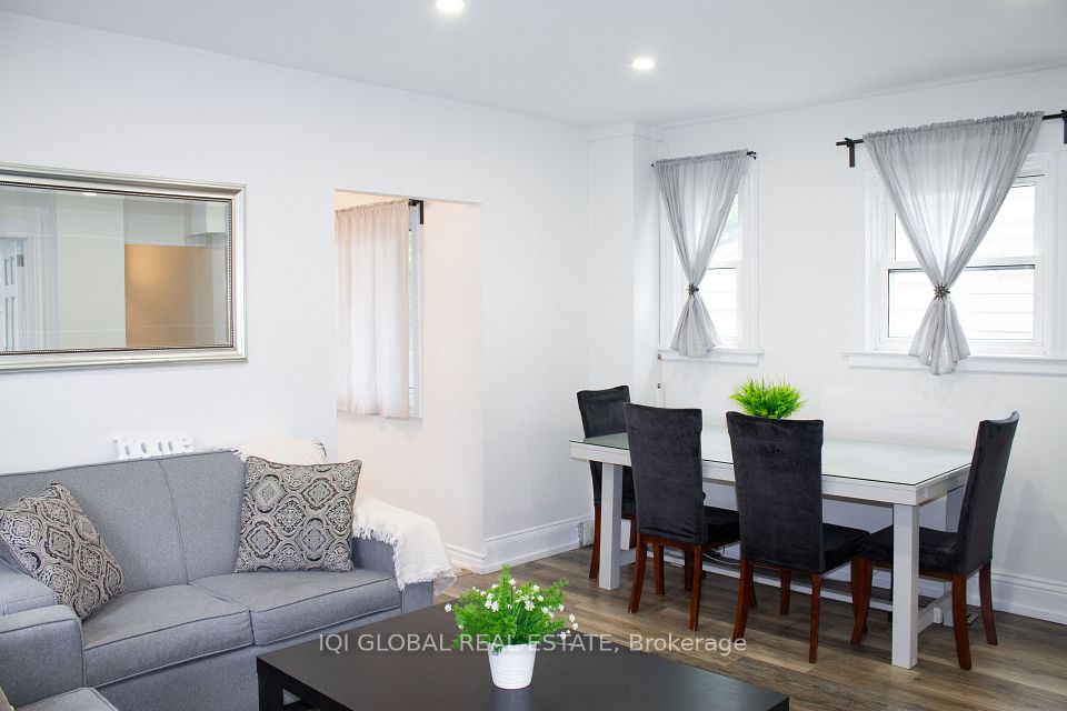 65 Holmes Avenue, Hamilton, ON L8S 2K8 7