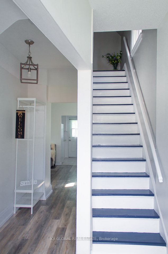 65 Holmes Avenue, Hamilton, ON L8S 2K8 2