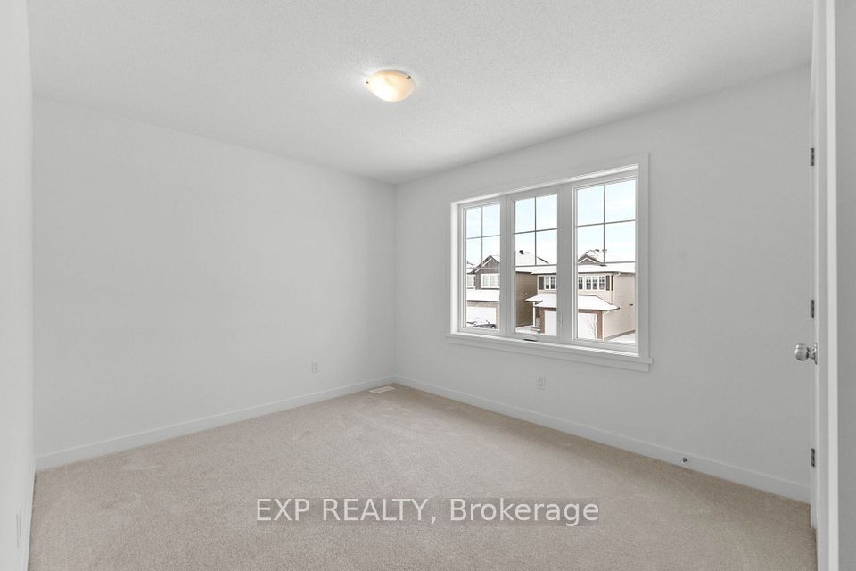 1156 Bronze Avenue, Clarence-Rockland, ON K4K 0M9 3