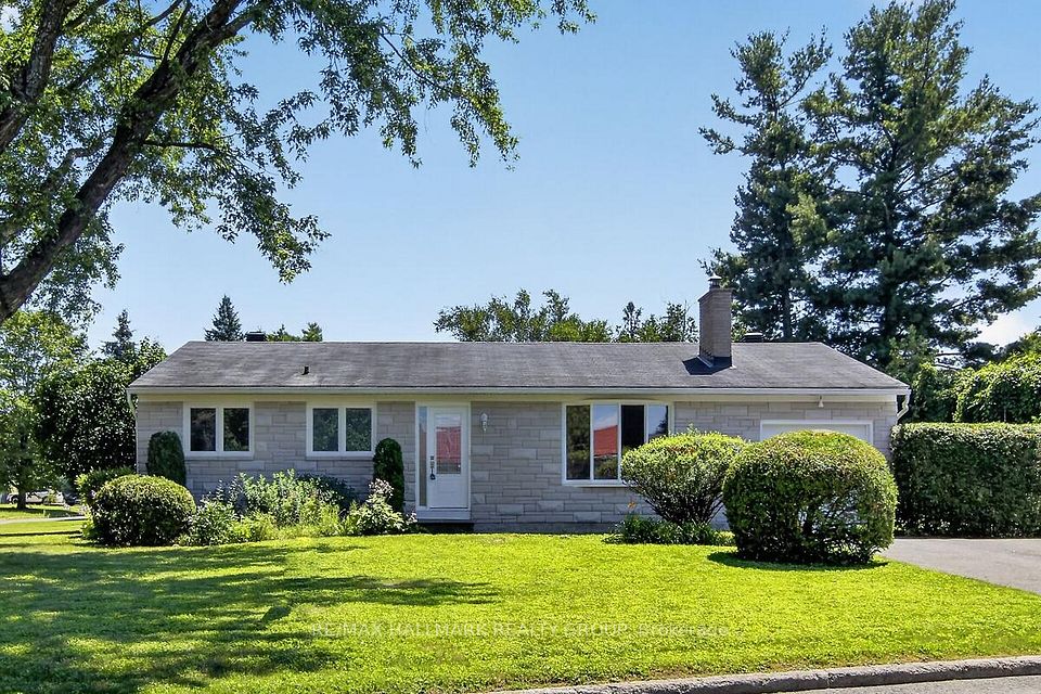 Detached at 20 Cramer Drive, South of Baseline to Knoxdale, ON K2H 5X5