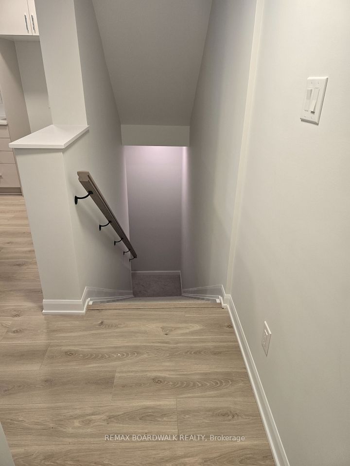 1001 Glenroy Gilbert Drive, Barrhaven, ON K2J 5G3 8
