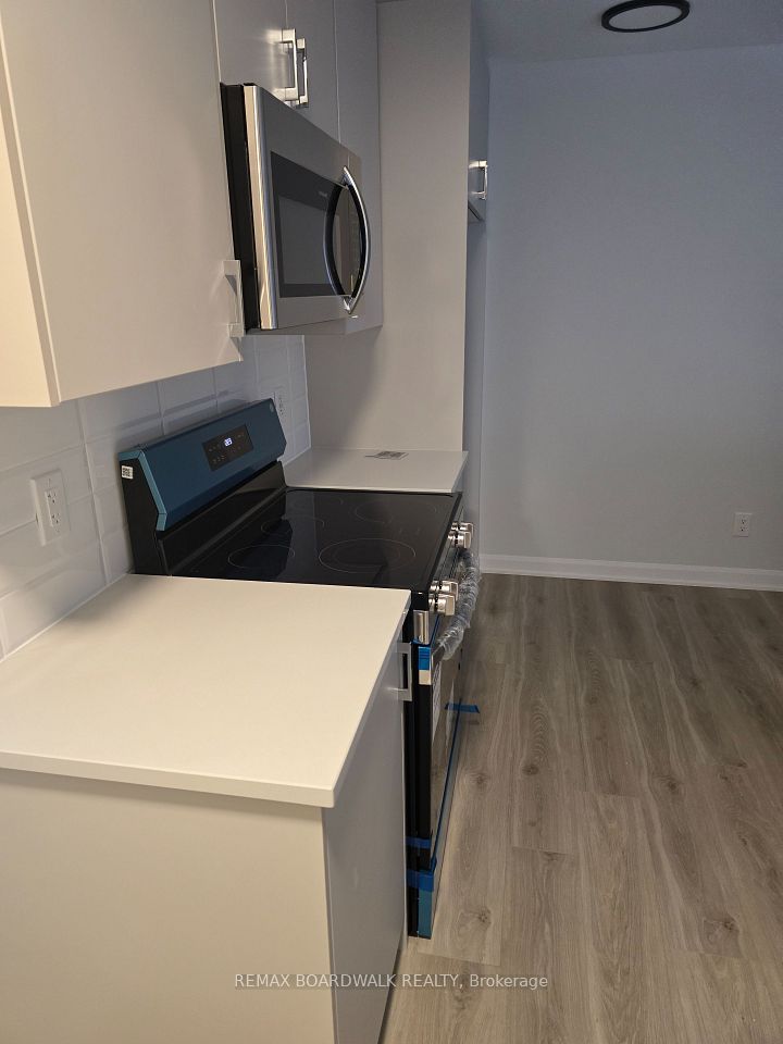 1001 Glenroy Gilbert Drive, Barrhaven, ON K2J 5G3 5