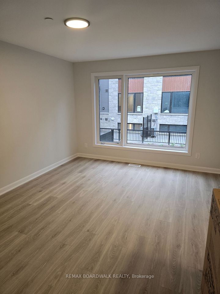 1001 Glenroy Gilbert Drive, Barrhaven, ON K2J 5G3 6