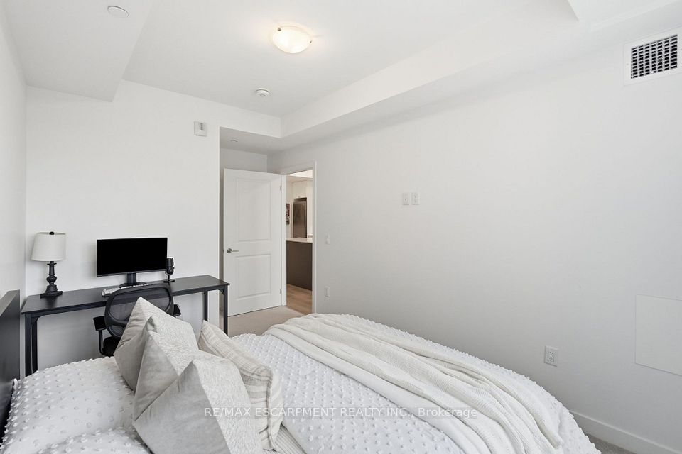 461 Green Street 206, Hamilton, ON L8E 0L5 15