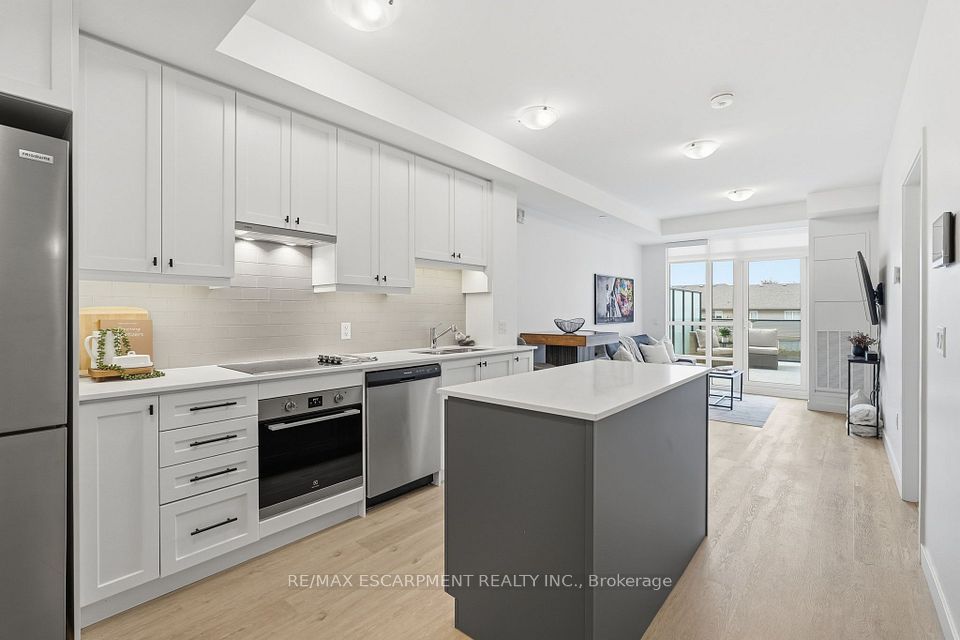 461 Green Street 206, Hamilton, ON L8E 0L5 6
