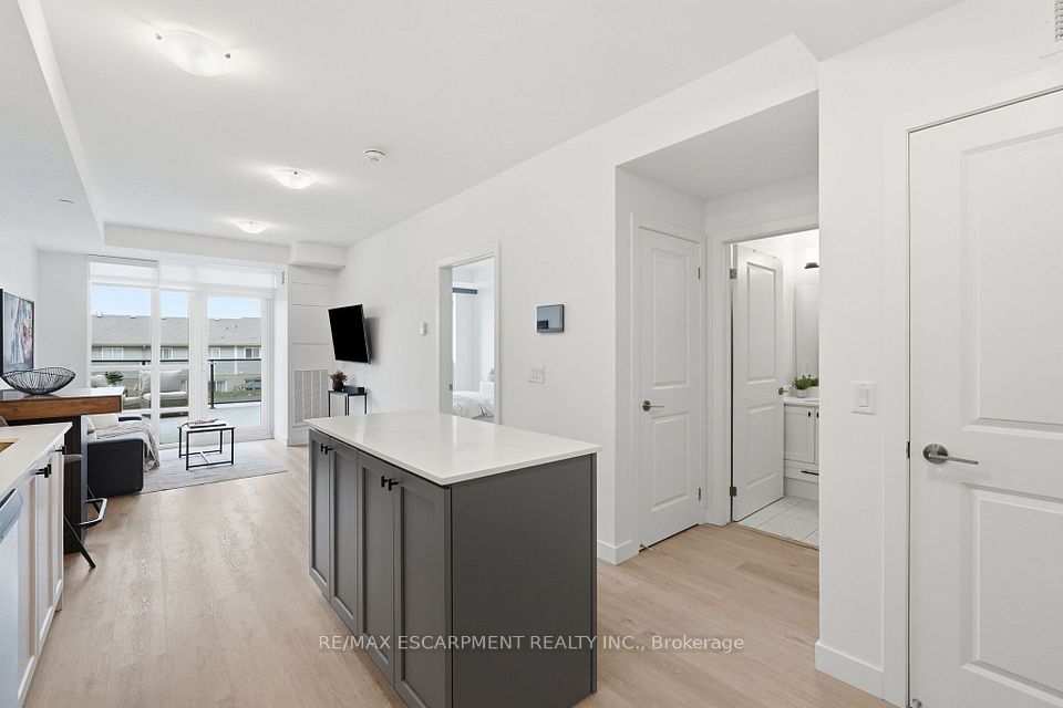 461 Green Street 206, Hamilton, ON L8E 0L5 10