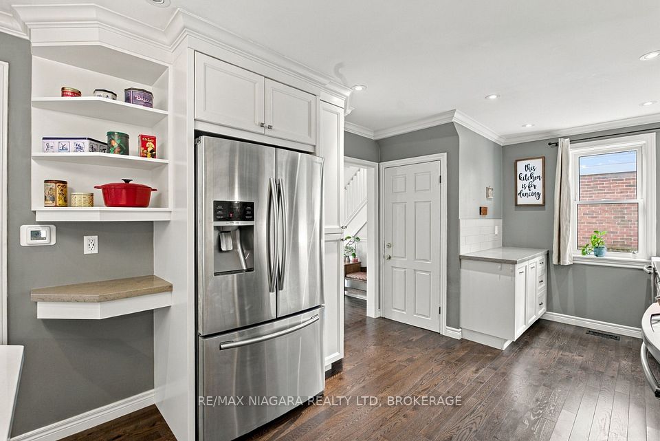174 East 13th Street, Hamilton, ON L9A 3Z7 10