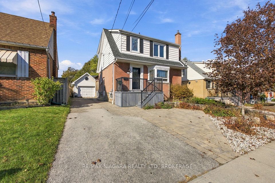 174 East 13th Street, Hamilton, ON L9A 3Z7 3