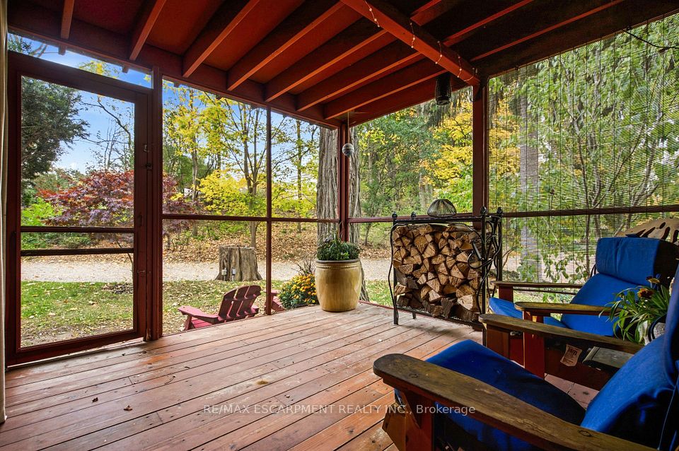 7 Hatfield Place, Hamilton, ON L9H 4J7 21
