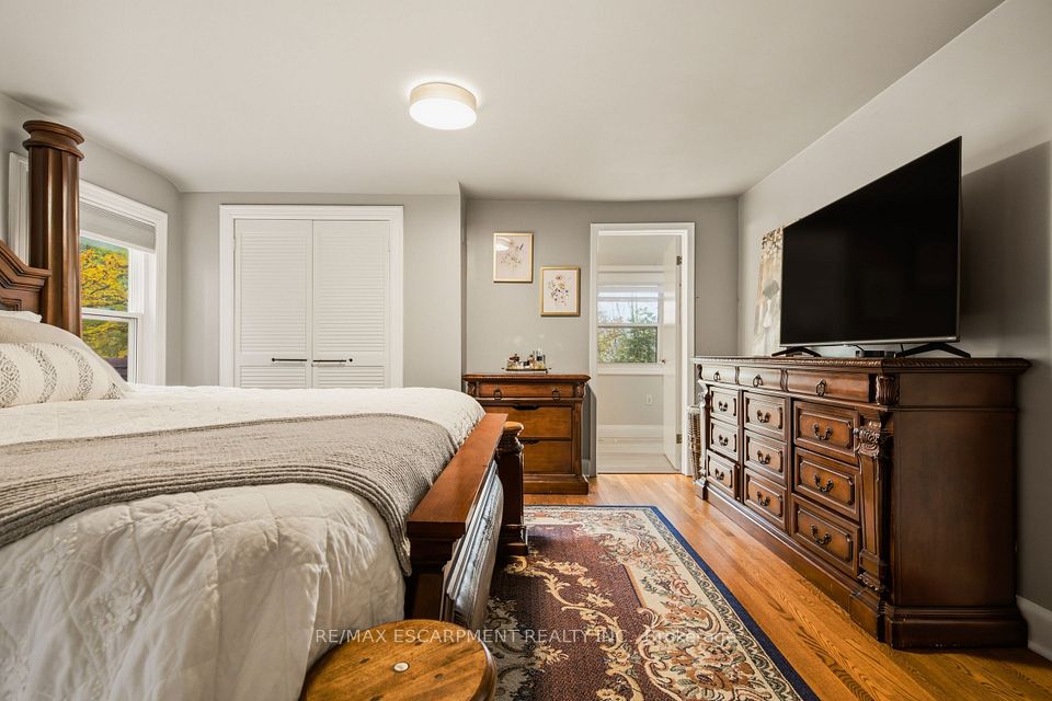 7 Hatfield Place, Hamilton, ON L9H 4J7 23