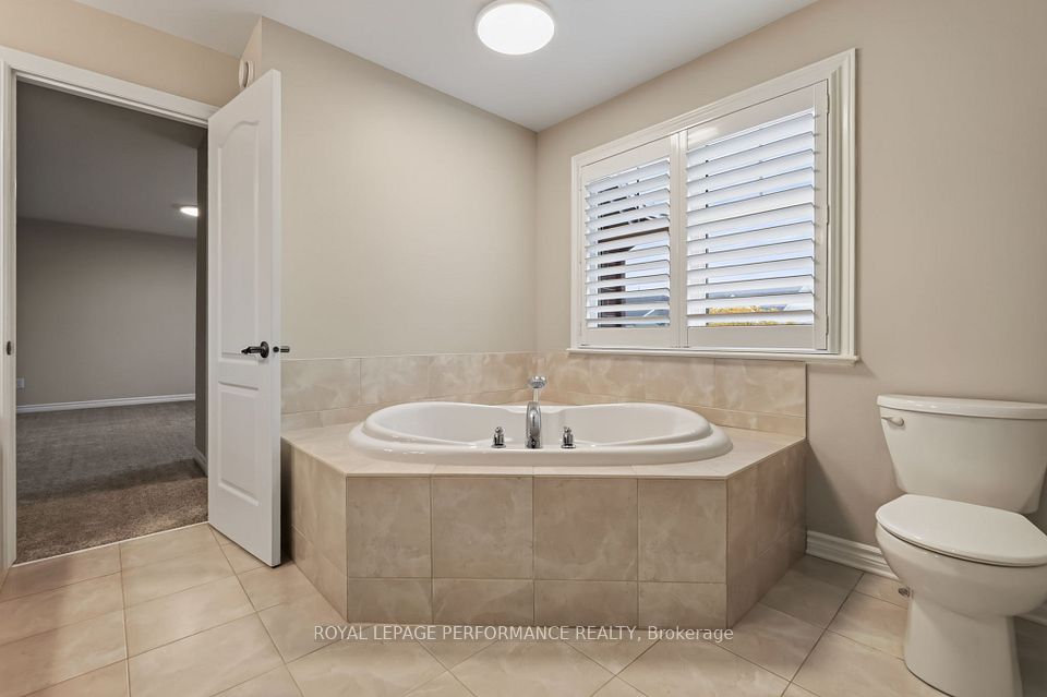 816 Azure Street, Orleans - Cumberland and Area, ON K4A 0T7 22