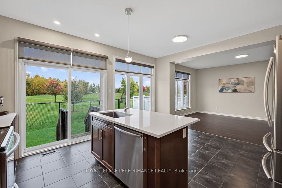 816 Azure Street, Orleans - Cumberland and Area, ON K4A 0T7 14