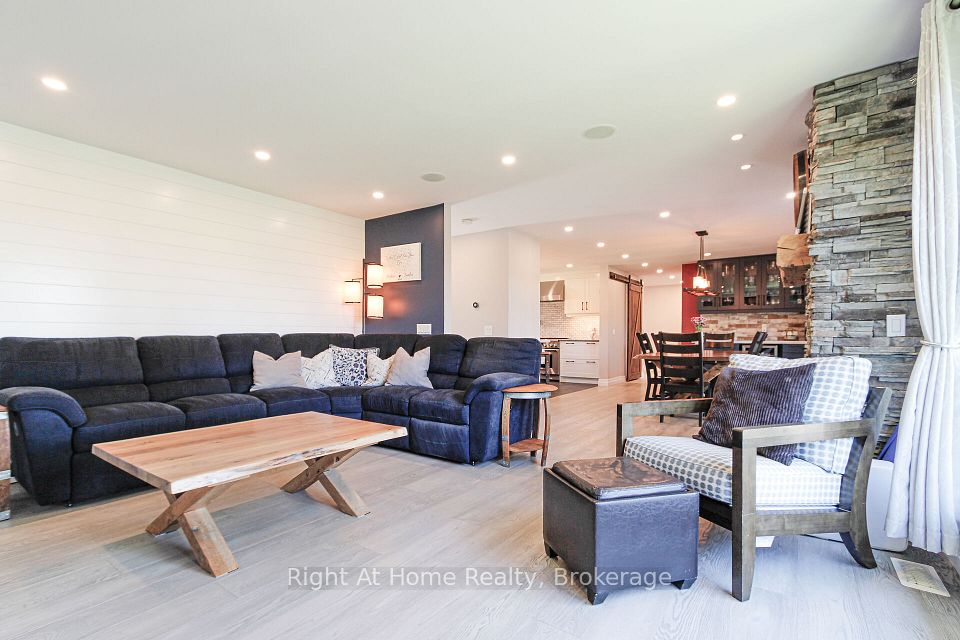 367 Golf Club Road, Hamilton, ON L0R 1P0 6