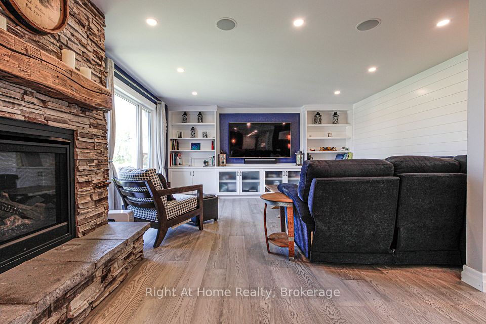 367 Golf Club Road, Hamilton, ON L0R 1P0 9