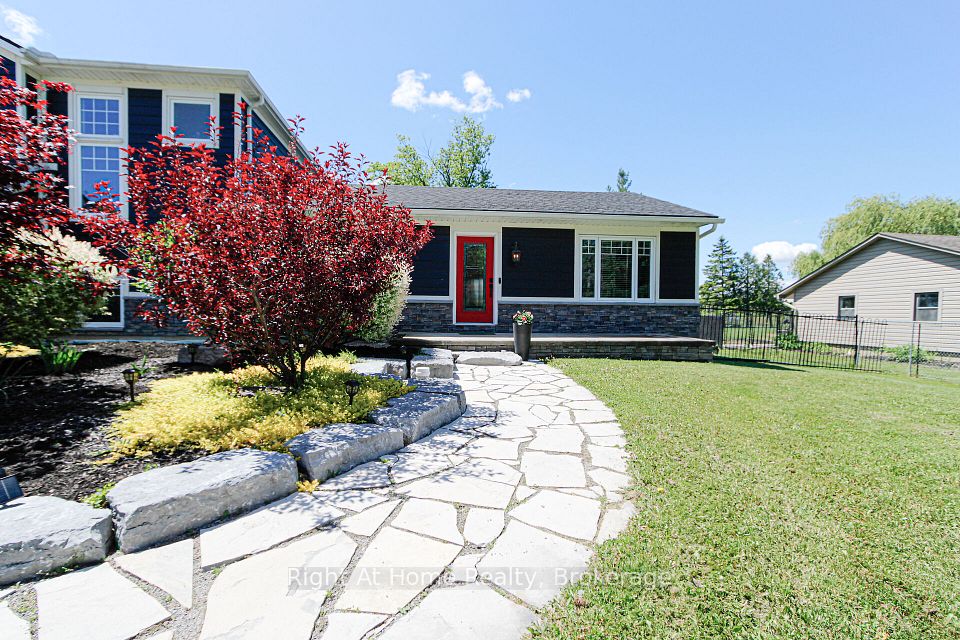367 Golf Club Road, Hamilton, ON L0R 1P0 3