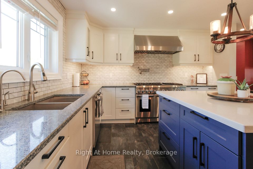367 Golf Club Road, Hamilton, ON L0R 1P0 11