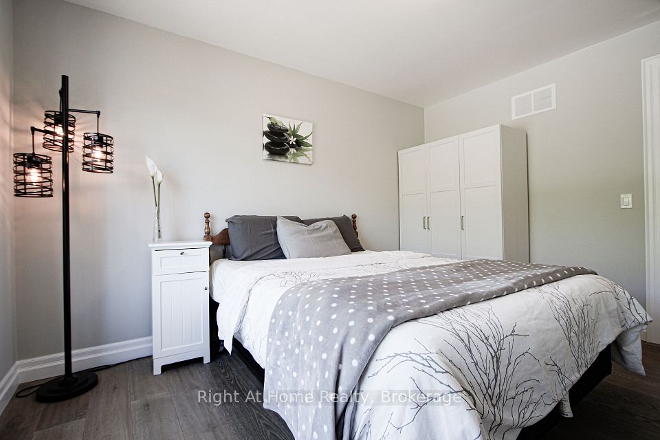 367 Golf Club Road, Hamilton, ON L0R 1P0 25