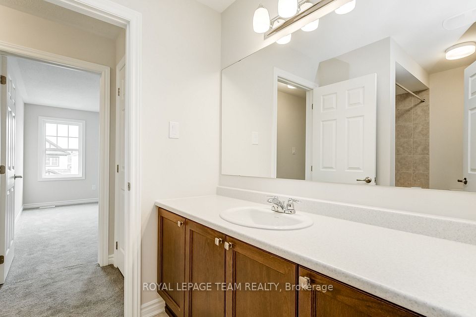 13 RACEMOSE Street, Barrhaven, ON K2J 6Z9 21