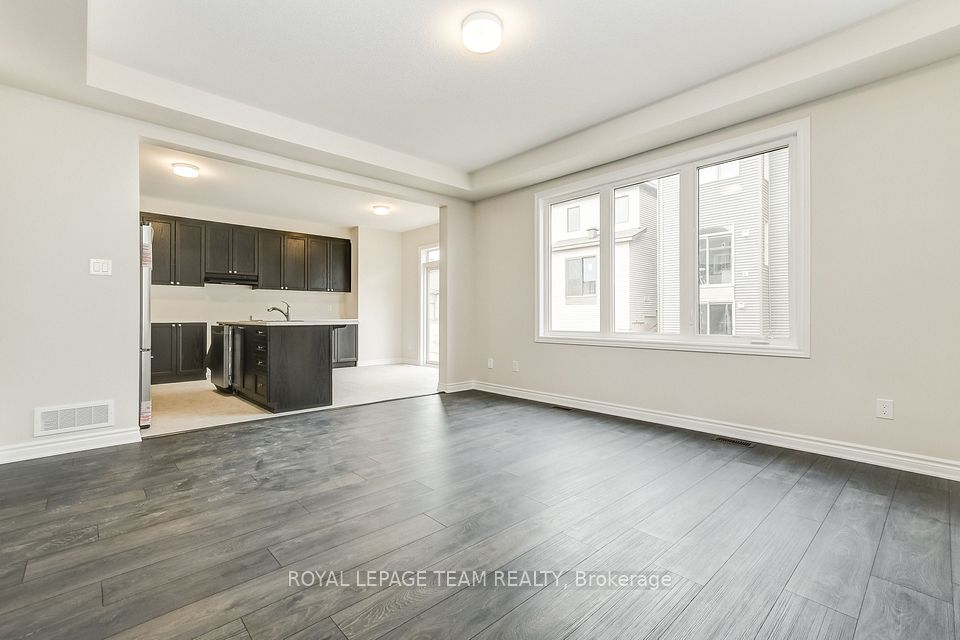 13 RACEMOSE Street, Barrhaven, ON K2J 6Z9 6