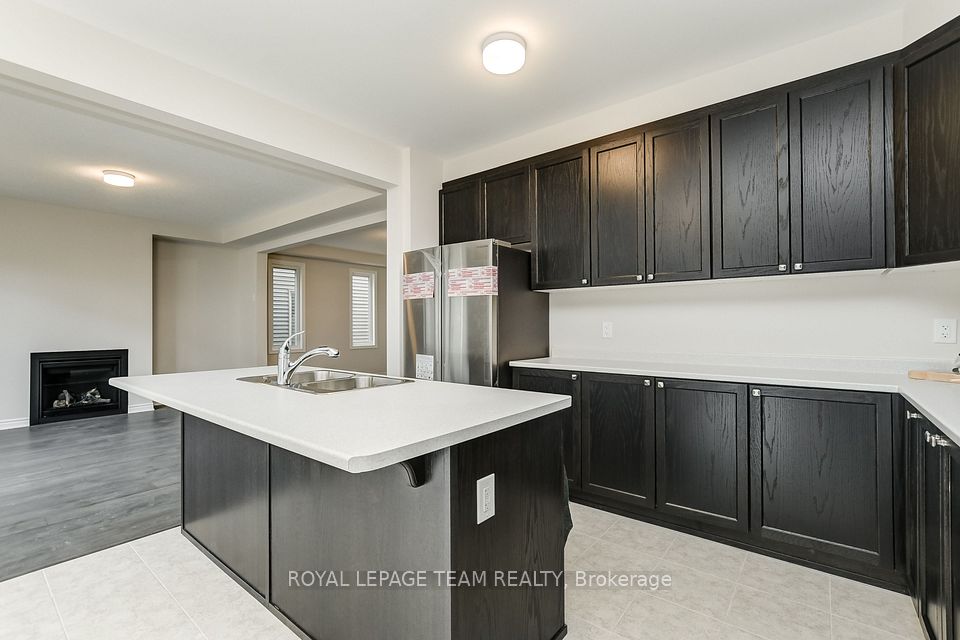 13 RACEMOSE Street, Barrhaven, ON K2J 6Z9 11